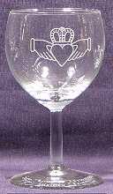 Outline Claddagh on 8oz Durand Ballon Red Wine, with text on foot 